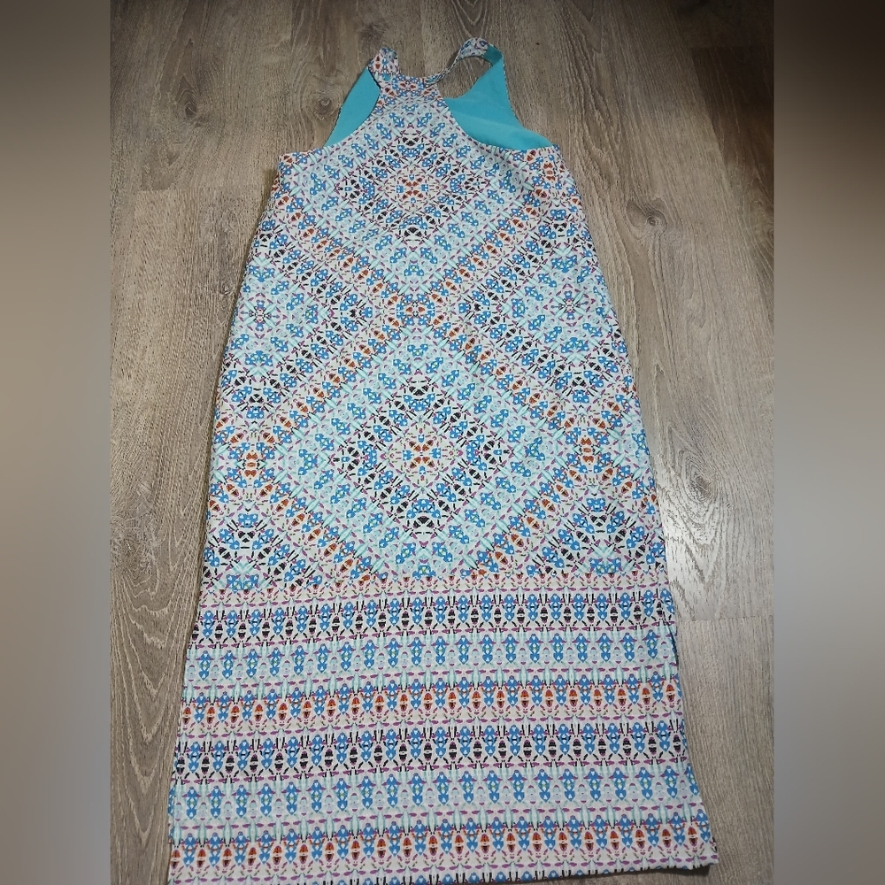 The Limited Halter Dress In  Blue and Orange Patterned Geometric. Size Medium - Picture 5 of 6